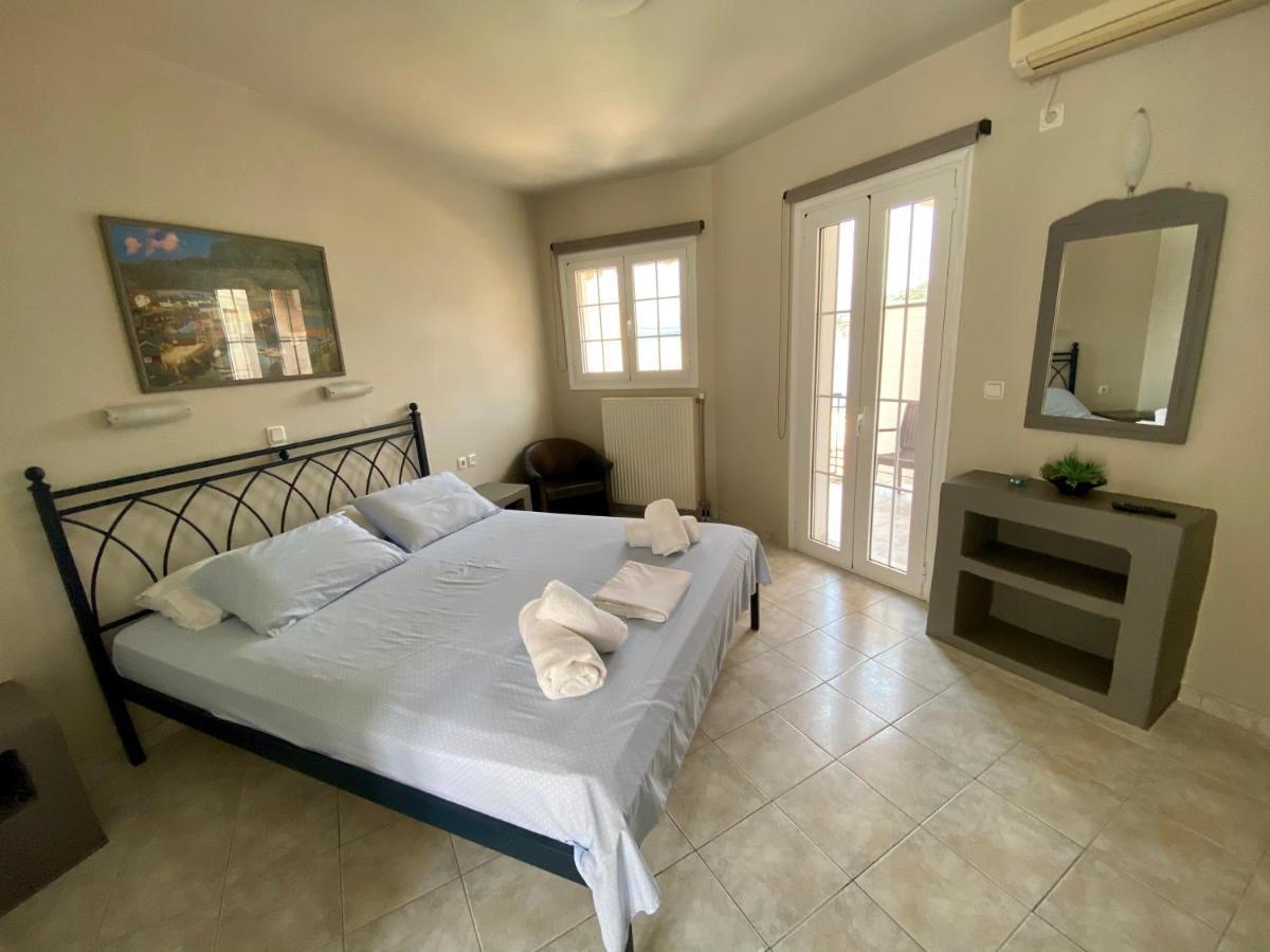 Pelagias Apartments Agia Efimia Exterior photo