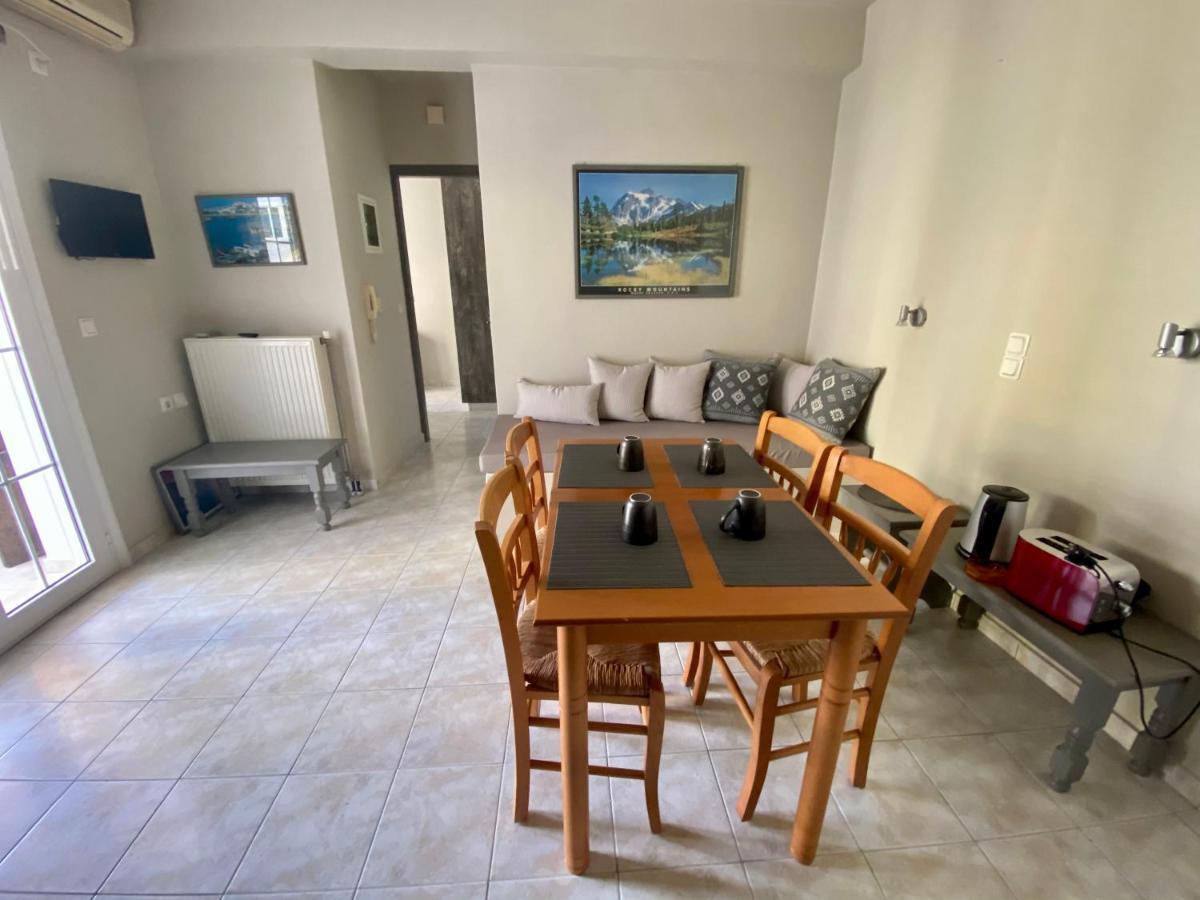 Pelagias Apartments Agia Efimia Exterior photo