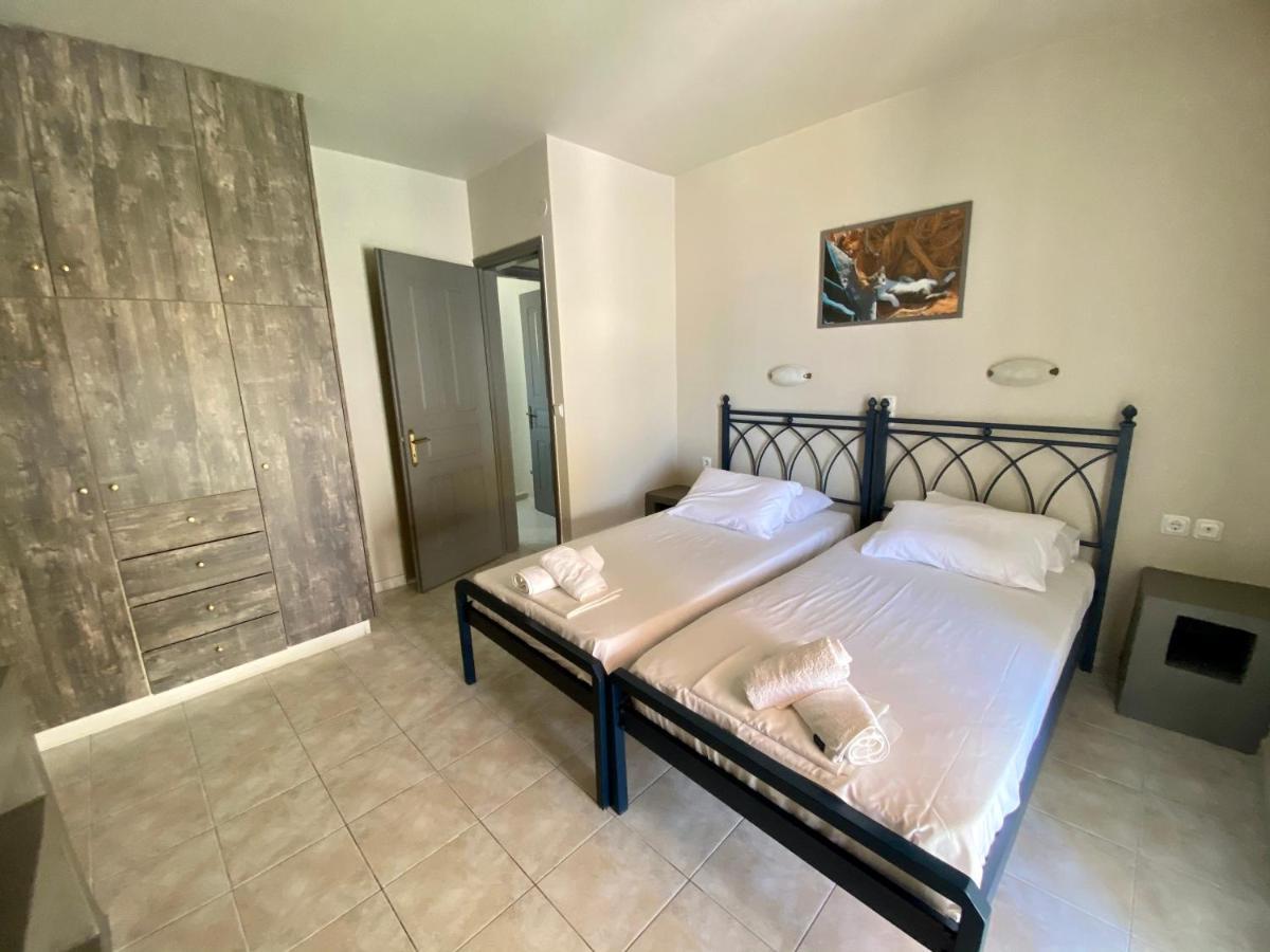 Pelagias Apartments Agia Efimia Exterior photo